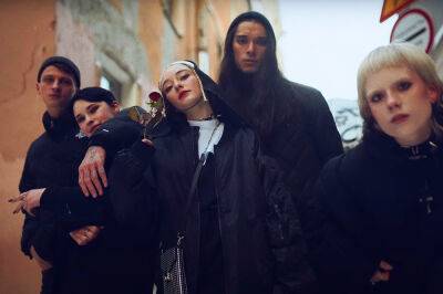 Юрий Шевчук - «ДДТ» выпустила клип на песню «Не с вами»: видео - vinegret.cz - Россия - Украина - Чехия