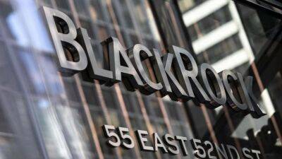 Крупнейшая инвесткомпания BlackRock закроет свой фонд российских ценных бумаг - minfin.com.ua - Россия - США - Украина - Англия