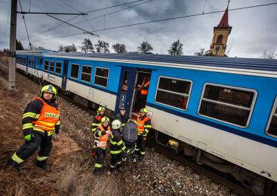 Под Прагой один и тот же поезд за вечер сбил двух человек - vinegret.cz - Чехия - Прага - Скончался