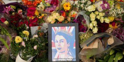 принц Чарльз - король Георг VI (Vi) - Георгий СВЯТОЙ - герцог Филипп - Елизавета Королева (Ii) - принцесса Анна - Карл III (Iii) - Выходной день в Британии. Ожидается, что похороны королевы Елизаветы II пройдут 19 сентября — The Guardian - nv.ua - Украина - Англия - Лондон - Шотландия - Великобритания