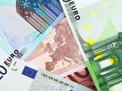 Петербуржцы начали закапывать евро на границе с Финляндией - smartmoney.one - Россия - Финляндия - Петербурга