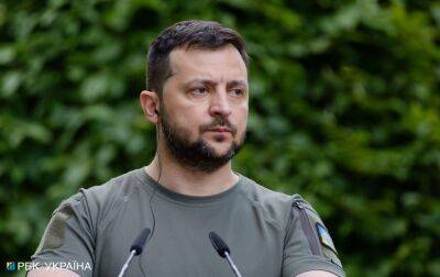 Владимир Зеленский - В Изюме найдено массовое захоронение: Зеленский пригласил на место трагедии журналистов - rbc.ua - Россия - Украина - Киевская обл. - Харьковская обл. - Мариуполь