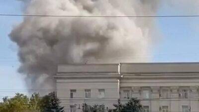 В Херсоне слышали мощные взрывы: над городом поднялся густой дым - 24tv.ua - Херсон