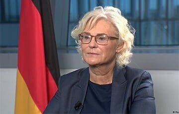 Кристина Ламбрехт - Министр обороны Германии: Резервы России могут быть меньше, чем считалось раньше - charter97.org - Россия - Белоруссия - Германия - Reuters