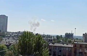 В центре Донецка прогремели мощные взрывы - charter97.org - Украина - Белоруссия - Донецк - Луганск