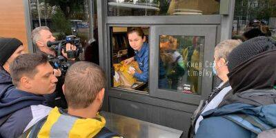 Через 20 минут после открытия McDonald’s в Киеве у Glovo закончились курьеры - nv.ua - Украина - Киев