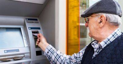 Без банкоматов: как украинцам снять наличку на деоккупированных территориях - focus.ua - Украина