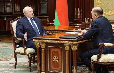 Александр Вольфович - Лукашенко заявил, что через Беларусь никакого удара в спину по российским войскам быть не должно и не будет - ont.by - Белоруссия