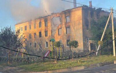 Росіяни вдарили по Кураховому на Донбасі: 12 поранених, серед них діти - rbc.ua - Україна