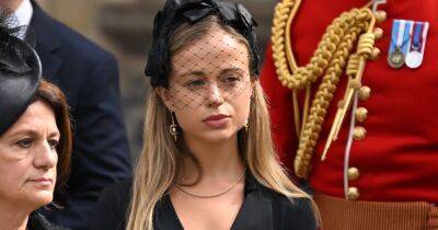 принц Гарри - Кейт Миддлтон - королева Елизавета - Леди Амелия Виндзор в неприличном виде явилась на похороны королевы Елизаветы - focus.ua - Украина