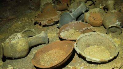 В Израиле нашли пещеру, запечатанную 3300 лет назад: ее сокровища – ровесники Рамзеса II - 24tv.ua - Сирия - Израиль - Египет - Судан - Прага - шт. Индиана