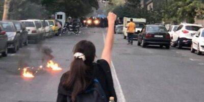 Амини Махсы - Правозащитники заявили о 31 погибшем во время протестов в Иране - nv.ua - Украина - Иран - Тегеран - Протесты