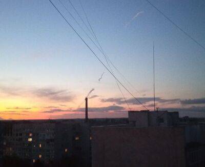 Під Маріуполем прогриміли два потужні вибухи - vchaspik.ua - Украина - місто Маріуполь
