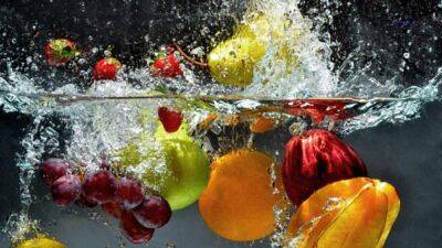 Не все так просто: как правильно мыть овощи и фрукты - 24tv.ua