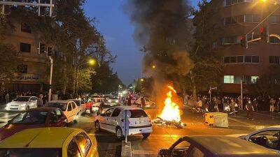 Жозеп Боррель - ЕС осудил разгон акций протеста в Иране - ru.euronews.com - Иран - Азербайджан
