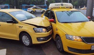 Илья Зотов - В России хотят упорядочить деятельность агрегаторов такси - smartmoney.one - Россия