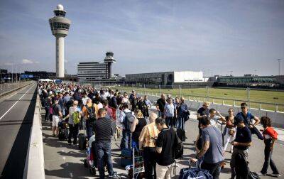 "Скасовуйте рейси". Аеропорт Амстердама платитиме по 350 євро за ануляцію квитків - rbc.ua - Украина - Україна