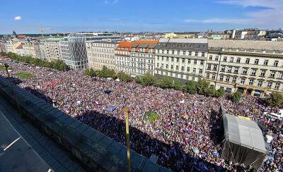 Фиала Петра - Антиправительственный митинг в центре Праги собрал 70 тыс. человек - vinegret.cz - Россия - Чехия - Прага