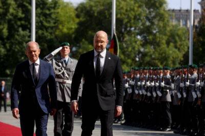 України Денис Шмигаль - Шмигаль зустрівся з Шольцем: обговорили постачання зброї, фінансову допомогу та ситуацію на ЗАЕС - vchaspik.ua - Украина - Україна - Німеччина