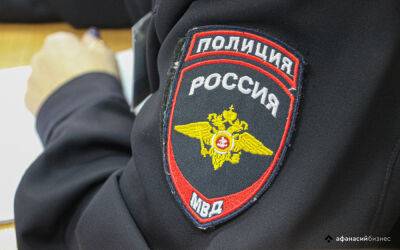 Решив провести вечер в компании «ночной бабочки», житель Твери лишился крупной суммы - afanasy.biz - Россия - Тверь