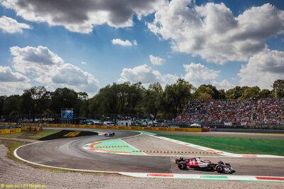 Боттас: Надеюсь, в гонке мы сможем отыгрывать позиции - f1news.ru