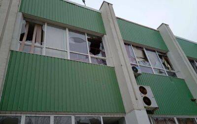 Воюють з наукою. Росіяни пошкодили будівлю університету в Херсоні під час обстрілу - rbc.ua - Україна - Росія - місто Херсон