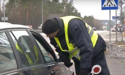 Патрульный сам быстро отстанет: водителям назвали главные фразы, как общаться с полицией, если ваше авто остановили - ukrainianwall.com - Украина