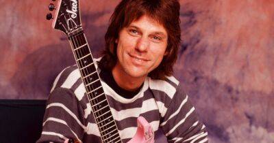 Эрик Клэптон - В Британии скончался легендарный гитарист Джефф Бек - dsnews.ua - Украина - Англия