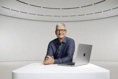 Тим Кук - Apple сокращает зарплату Тима Кука более чем на 40% - minfin.com.ua - Украина
