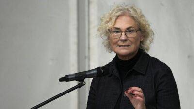 Кристина Ламбрехт - Bild: министр обороны Германии собирается подать в отставку - svoboda.org - Киев - Германия