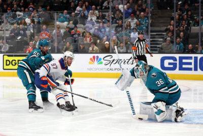 Эдмонтон забросил семь шайб Сан-Хосе в регулярном сезоне НХЛ - sportarena.com - шт.Нью-Джерси - Сан-Хосе