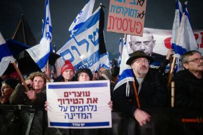 Биньямин Нетанияху - Кузен Биньямина Нетанияху выступил против него на митинге - news.israelinfo.co.il - Израиль