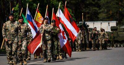 Йенс Столтенберг - Мирча Джоанэ - НАТО в кратчайшие сроки расширит присутствие боевых групп на восточном фланге - focus.ua - Россия - Украина