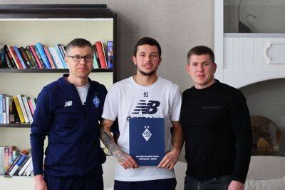 Назар Волошин - Волошин продлил контракт с Динамо до 2027 года - sportarena.com - Украина - Луческ