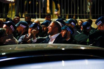 Итамара Бен-Гвира - Коби Шабтай - Полицию обвиняют в неадекватной реакции на теракт в Иерусалиме - news.israelinfo.co.il - Иерусалим