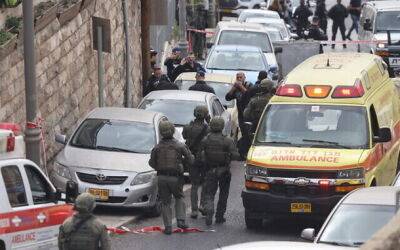 Второй теракт за сутки в Иерусалиме: двое человек тяжело ранены, 13-летнего нападавшего обезвредили - nashe.orbita.co.il - Иерусалим - Восточный Иерусалим