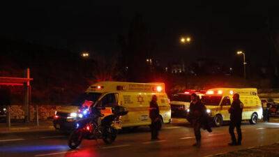 Третий теракт за сутки: огонь открыт по ресторану на перекрестке Альмог - vesty.co.il - Украина - Израиль - Иерусалим - Восточный Иерусалим