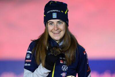 Кертта Нисканен - Эбба Андерссон - Шведка Андерссон выиграла женский масс-старт на этапе Кубка мира в Ле Рус - sport.ru - Швеция