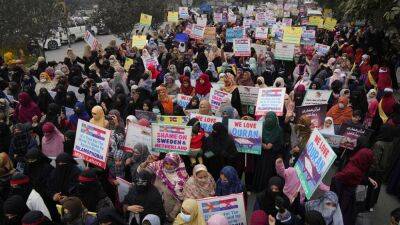 Пакистан: акции протеста против оскорбления Корана - ru.euronews.com - Турция - Швеция - Пакистан - Стокгольм - Стамбул - Лахор
