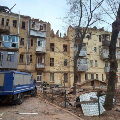 В доме, пострадавшем от ночных обстрелов Харькова, ремонтируют водоснабжение - objectiv.tv - Харьков - Гсчс