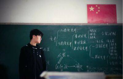 Китайские студенты перед выездом за границу должны принести «клятву верности» - obzor.lt - Россия - Китай - Швеция