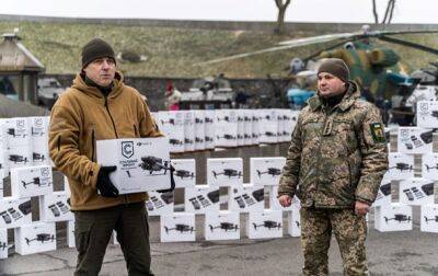 Метинвест передал Сухопутным войскам 100 дронов DJI Mavic - korrespondent.net - Россия - Украина - Метинвест