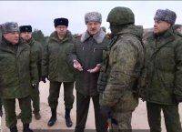 Коля схвалив: Лукашенко презентував нову армійську аптечку після критики сином попередньої - vlasti.net