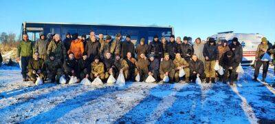 Черговий вдалий обмін полоненими: додому повернулися 50 українських захисників - vchaspik.ua - Украина - місто Маріуполь