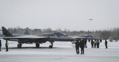 Россия боится использовать современные Су-57 в небе над Украиной, — разведка Британии (фото) - focus.ua - Россия - Украина - Англия