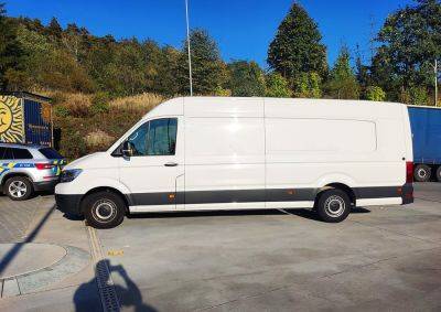 В Чехии задержали фургон с белорусскими номерами, набитый нелегалами - vinegret.cz - Белоруссия - Чехия - Прага