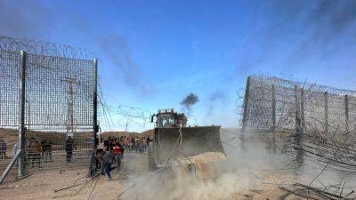Даниэль Хагари - Израильская армия восстановила контроль над границей с сектором Газа - svoboda.org - Россия - США - Израиль - Египет - Таиланд - Аргентина