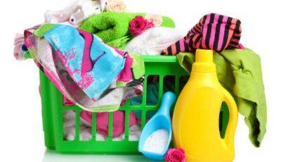 Вы будете удивлены чистоте вещей: для чего многие хозяйки бросают в стиральную машинку губку для посуды - hyser.com.ua - Украина
