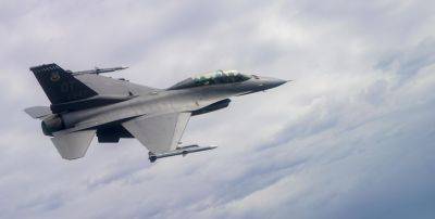 Ллойд Остин - Когда первые F-16 прибудут в Украину: в Пентагоне назвали сроки - vchaspik.ua - США - Украина - Гаага