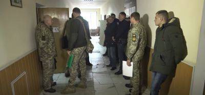 Украинцев предупредили об обманщиках в военной форме: как работает схема - politeka.net - Украина